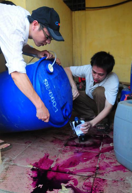 nước[-]nhiễm[-]độc